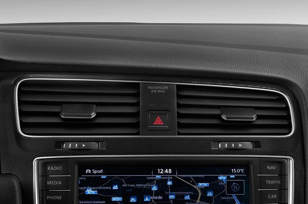 Volkswagen Golf (Baujahr 2015) GTI 2Wd AT 5 Türen Lüftung