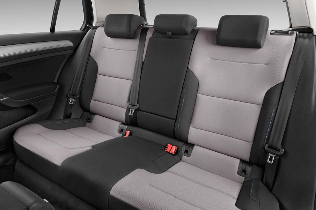 Volkswagen Golf (Baujahr 2015) E-Golf 5 Türen Rücksitze