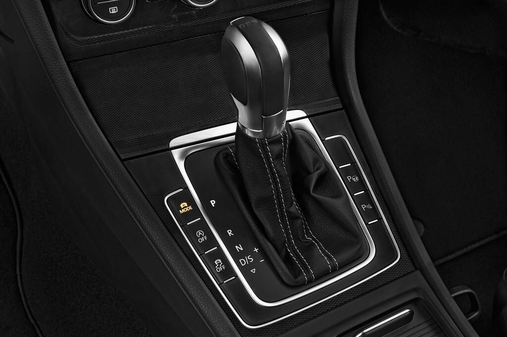 Volkswagen Golf (Baujahr 2015) GTD 5 Türen Schalthebel