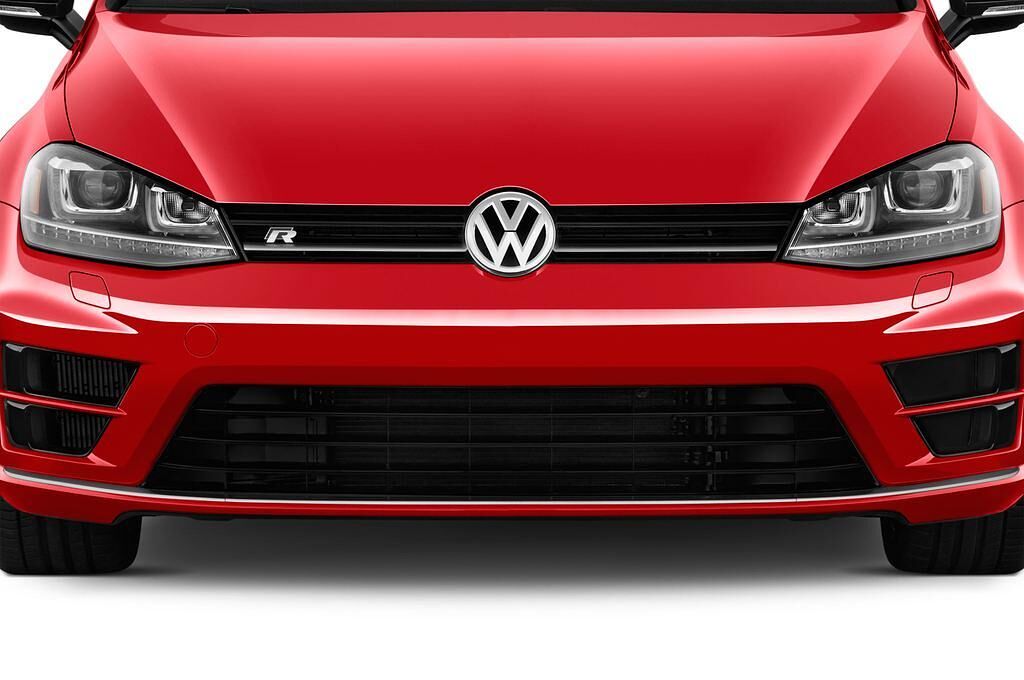 Volkswagen Golf (Baujahr 2016) R 5 Türen Kühlergrill und Scheinwerfer