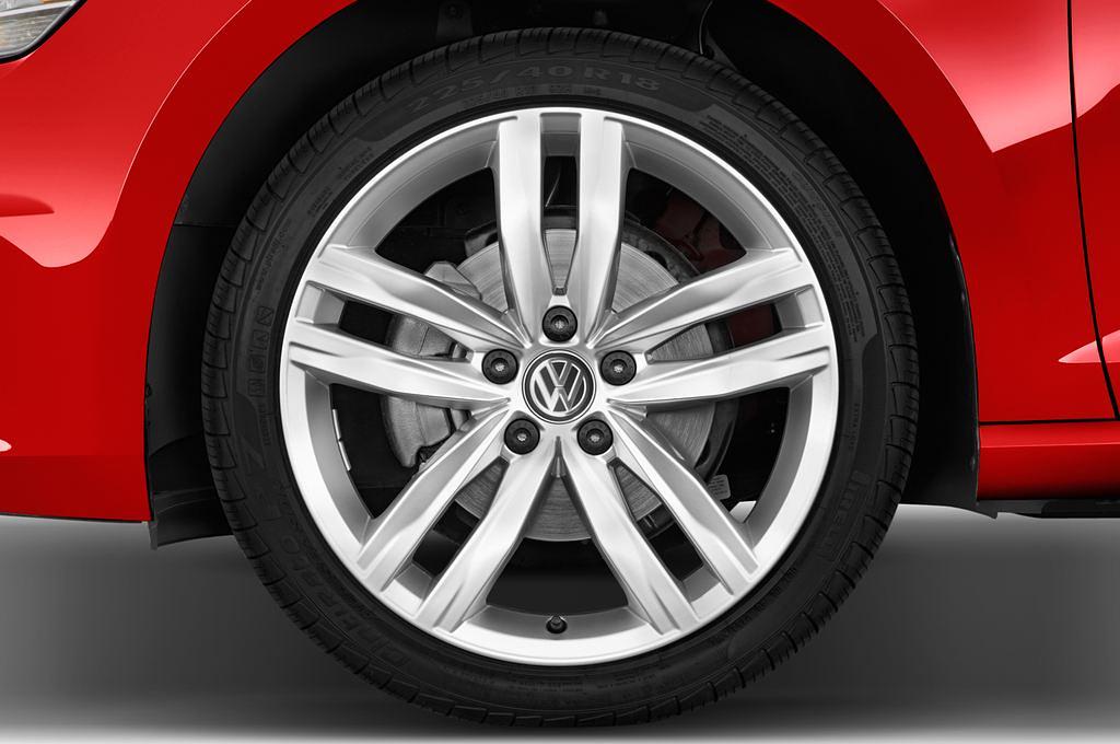Volkswagen Golf (Baujahr 2015) Highline 5 Türen Reifen und Felge