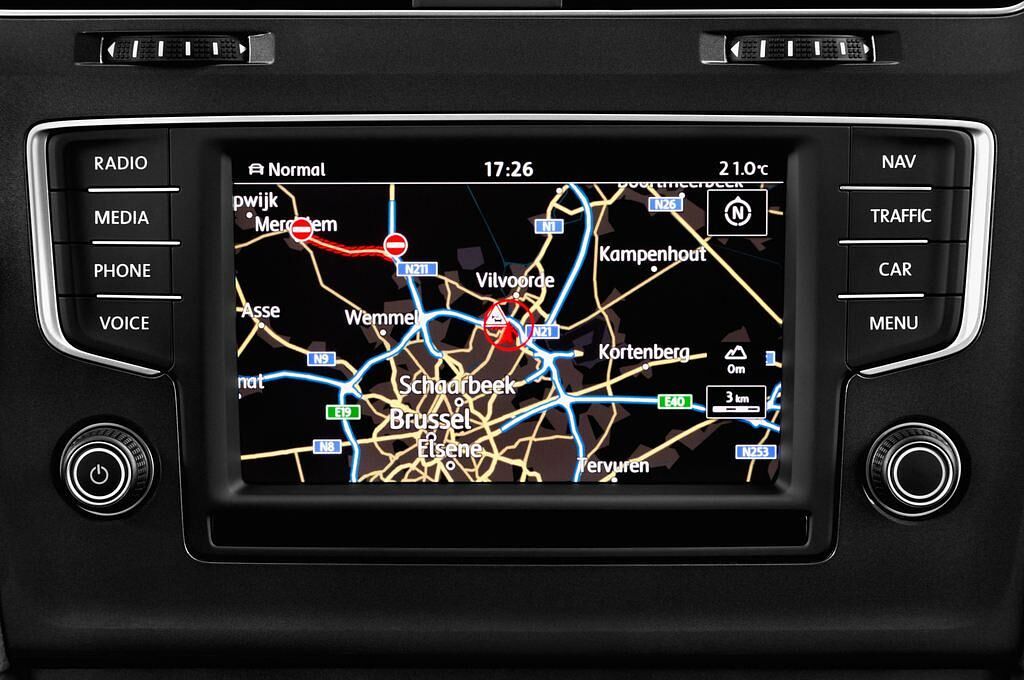 Volkswagen Golf (Baujahr 2016) Alltrack 5 Türen Radio und Infotainmentsystem