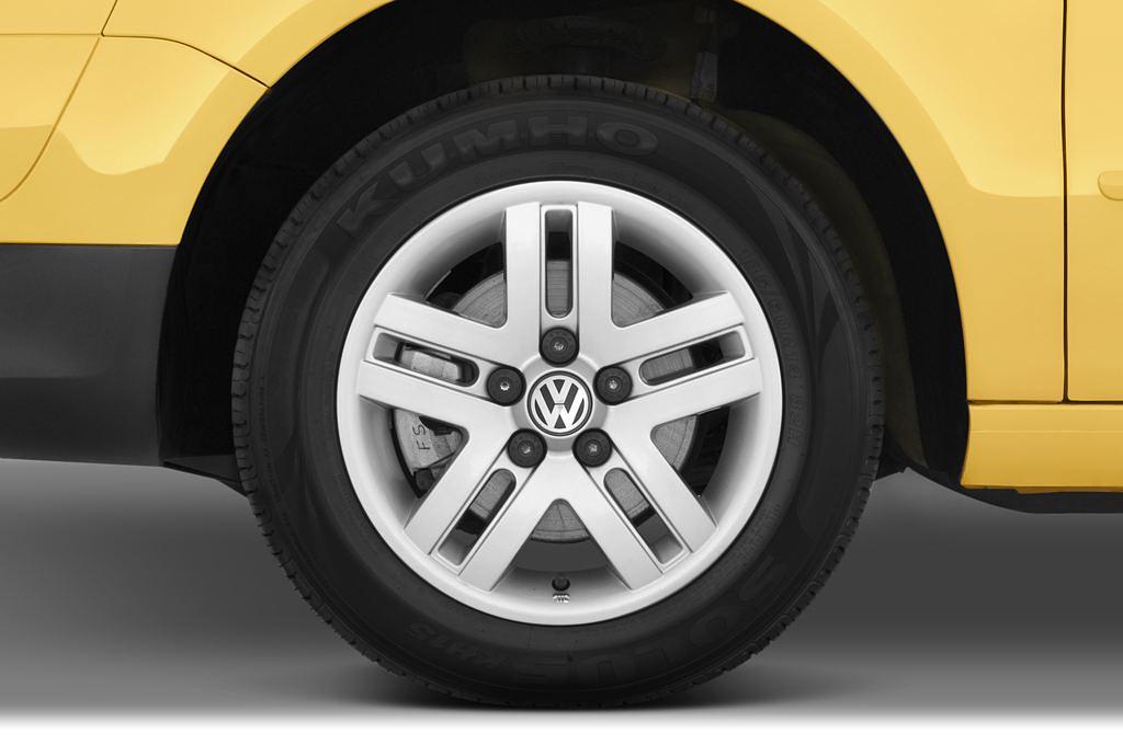 Volkswagen Fox (Baujahr 2010) Style 3 Türen Reifen und Felge