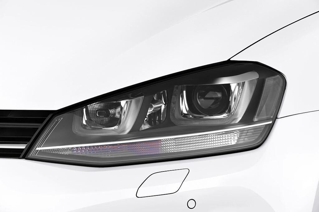 Volkswagen Golf (Baujahr 2013) Highline 3 Türen Scheinwerfer