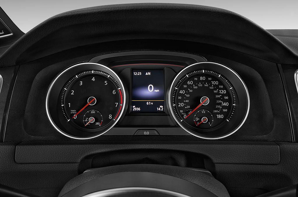 Volkswagen Golf (Baujahr 2015) Gti 3 Türen Tacho und Fahrerinstrumente