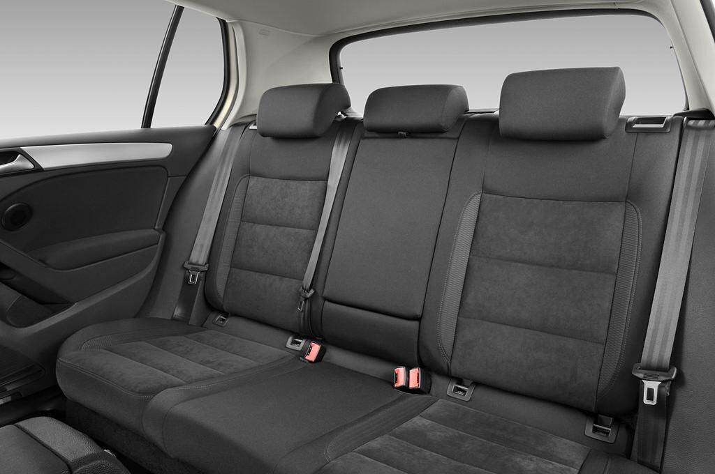 Volkswagen Golf (Baujahr 2010) Highline 5 Türen Rücksitze