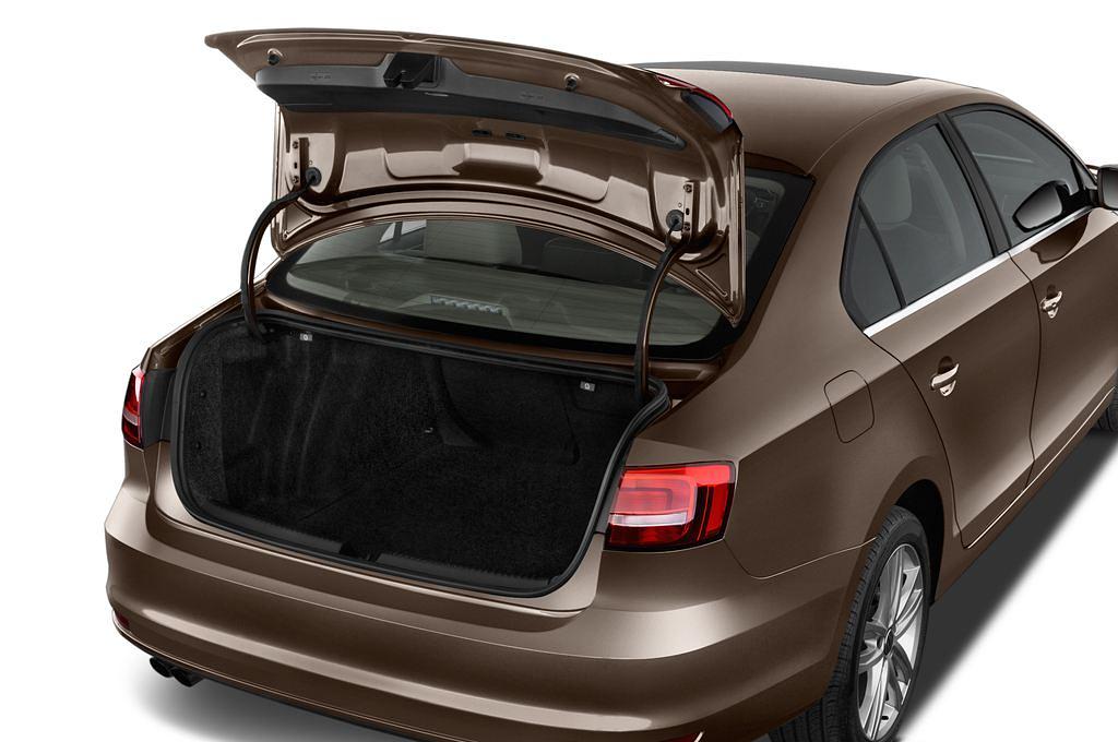 Volkswagen Jetta (Baujahr 2015) 1.2 Tsi Bluemotion Technology 4 Türen Kofferraum
