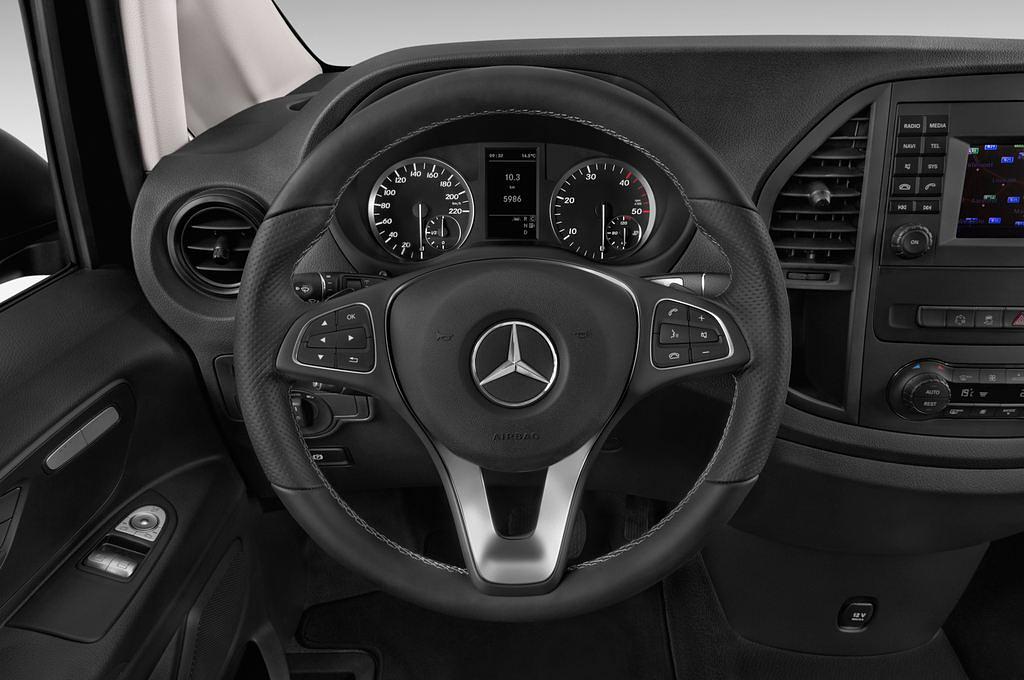 Mercedes Vito (Baujahr 2015) 119 Bluetec Lang 5 Türen Lenkrad