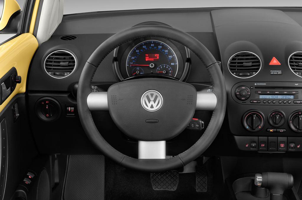 Volkswagen New Beetle (Baujahr 2010) - 3 Türen Lenkrad