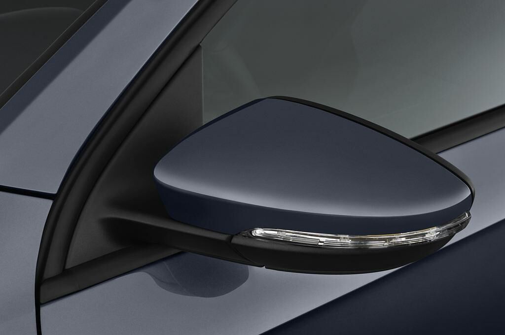 Volkswagen Passat (Baujahr 2012) Bluemotion 4 Türen Außenspiegel