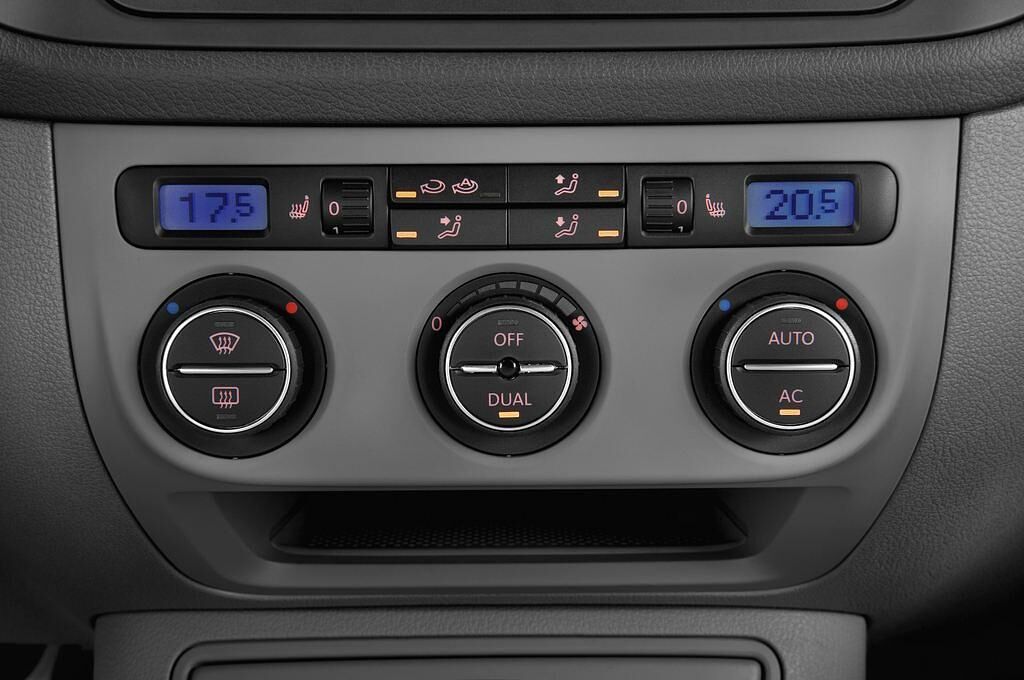 Volkswagen Golf Plus (Baujahr 2009) - 5 Türen Temperatur und Klimaanlage
