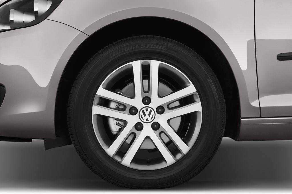 Volkswagen Golf Plus (Baujahr 2012) Trendline 5 Türen Reifen und Felge