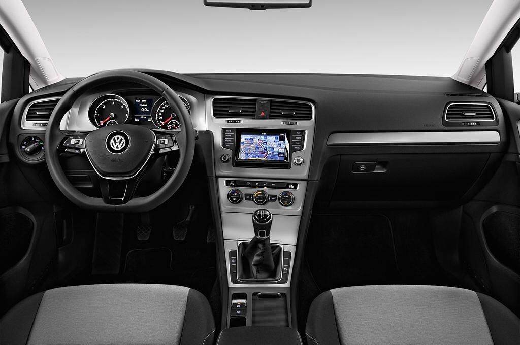 Volkswagen Golf Varient (Baujahr 2014) Trendline 5 Türen Cockpit und Innenraum