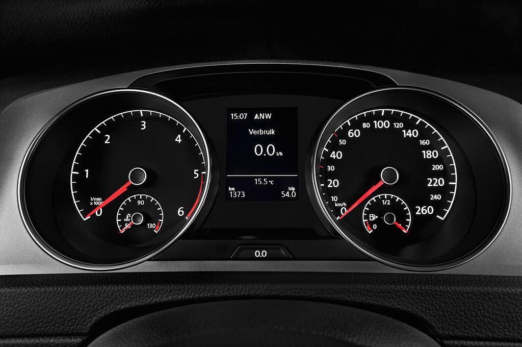 Volkswagen Golf Varient (Baujahr 2014) Trendline 5 Türen Tacho und Fahrerinstrumente