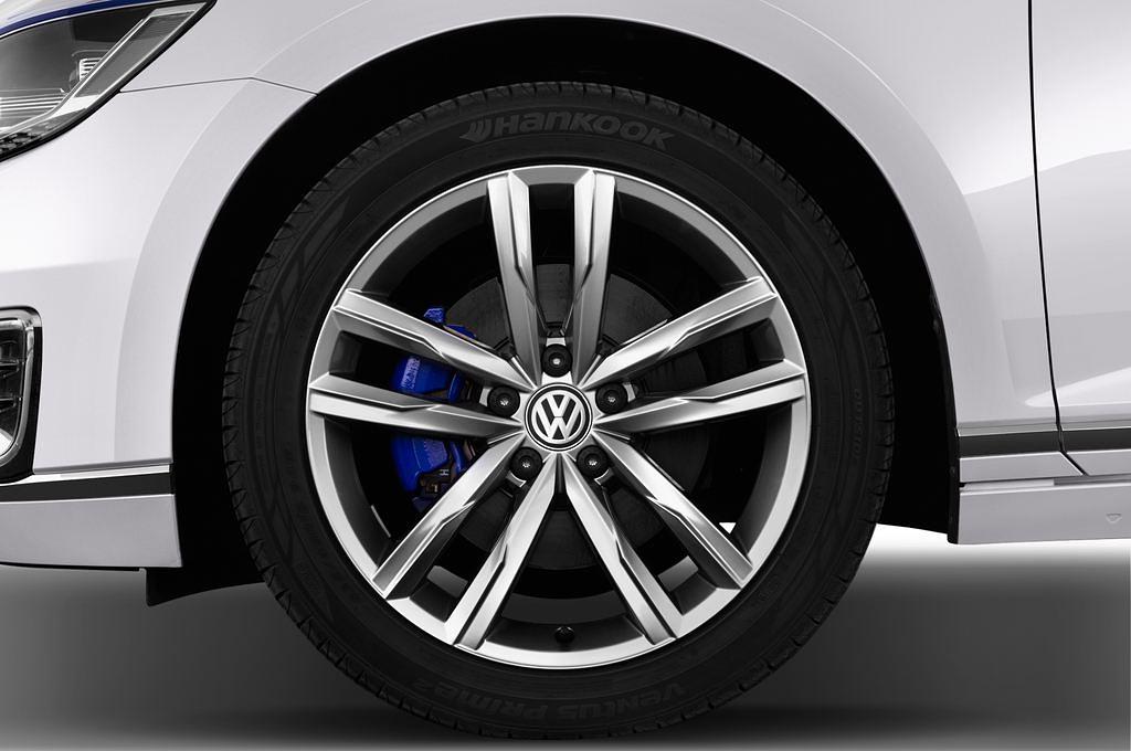 Volkswagen Passat Variant (Baujahr 2016) GTE 5 Türen Reifen und Felge