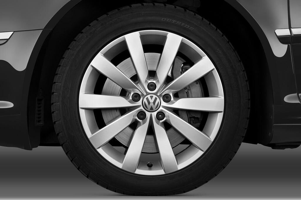 Volkswagen Phaeton (Baujahr 2012) - 4 Türen Reifen und Felge