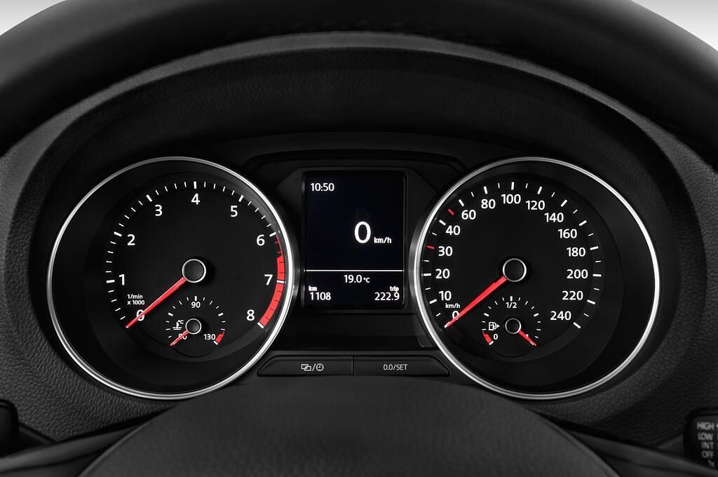 Volkswagen Polo (Baujahr 2015) Highline 3 Türen Tacho und Fahrerinstrumente