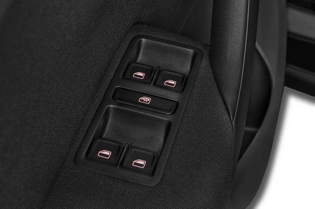 Volkswagen Polo (Baujahr 2014) Highline Bluemotion 5 Türen Bedienungselemente Tür