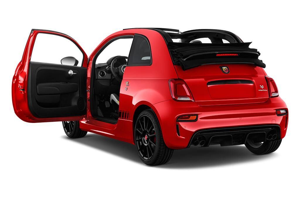 Abarth 595C Competizione (Baujahr 2016) - 2 Türen Tür geöffnet