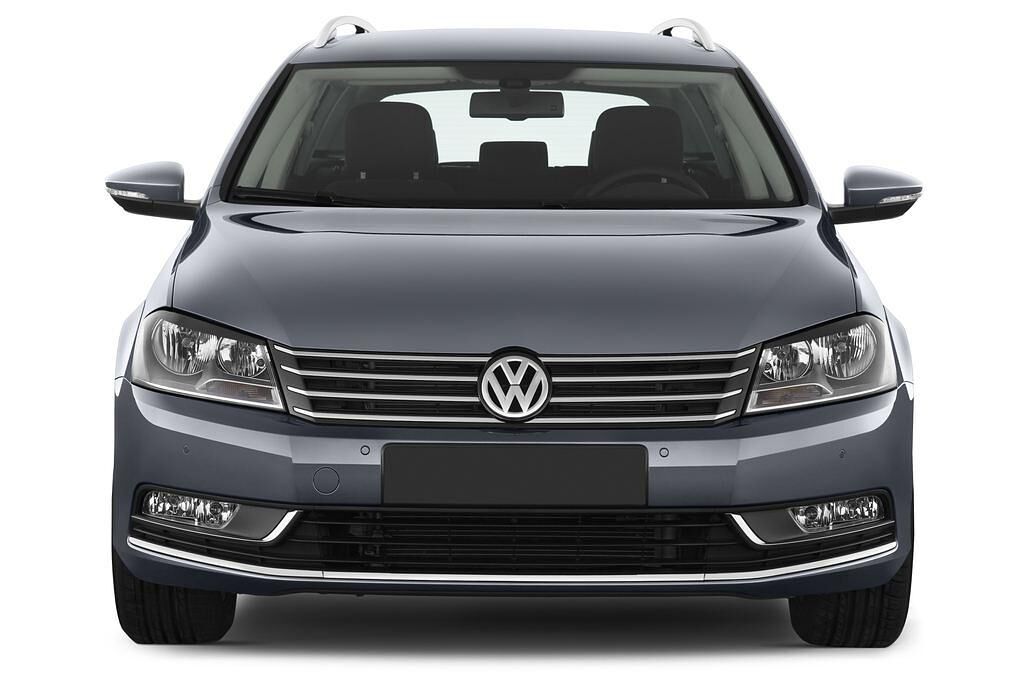 Volkswagen Passat (Baujahr 2012) Comfortline Bluemotion Technology 5 Türen Frontansicht