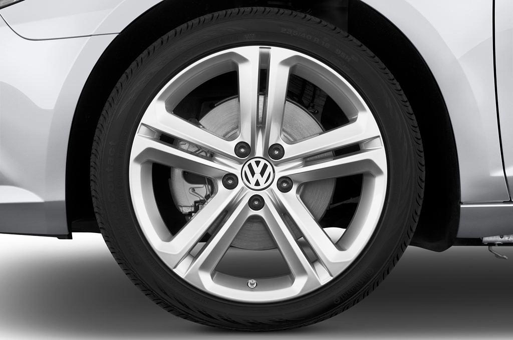 Volkswagen Passat CC (Baujahr 2011) - 4 Türen Reifen und Felge