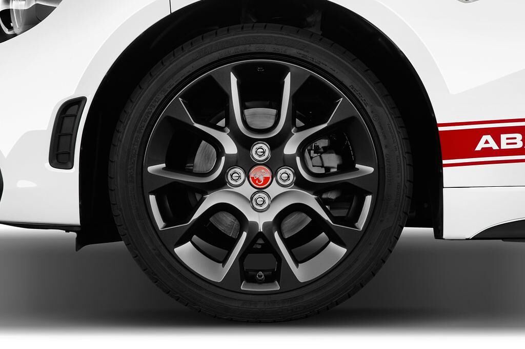 Abarth 124 Spider (Baujahr 2017) - 2 Türen Reifen und Felge