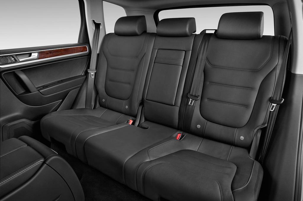 Volkswagen Touareg (Baujahr 2012) Exclusive 5 Türen Rücksitze