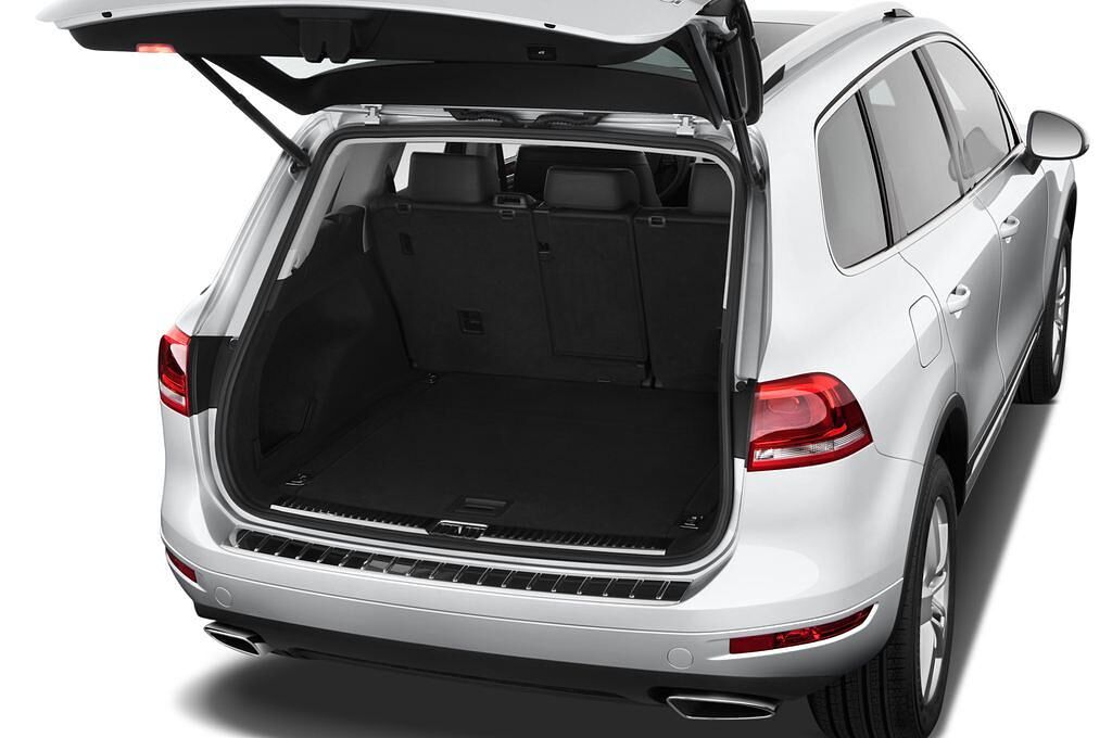 Volkswagen Touareg (Baujahr 2012) Exclusive 5 Türen Kofferraum