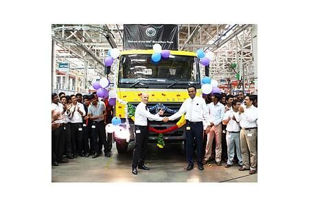 Bei Daimler India Commercial Vehicles (DICV) rollte der 5.000ster BharatBenz Lkw vom Band