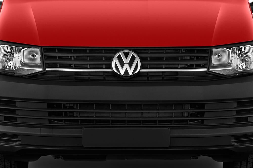 Volkswagen Transporter (Baujahr 2016) BMT 5 Türen Kühlergrill und Scheinwerfer