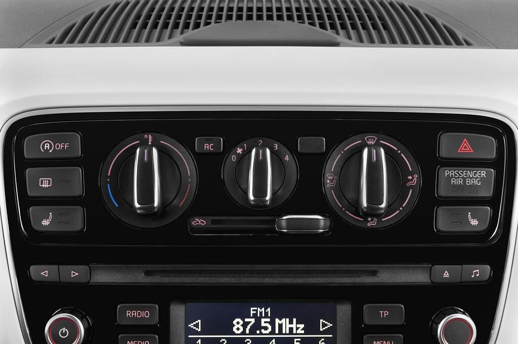 Volkswagen Up! (Baujahr 2012) White up! 3 Türen Temperatur und Klimaanlage