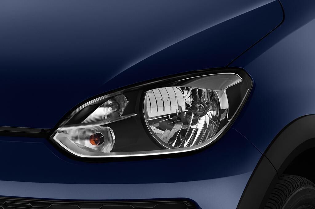 Volkswagen Up! (Baujahr 2015) Cross Up! 5 Türen Scheinwerfer
