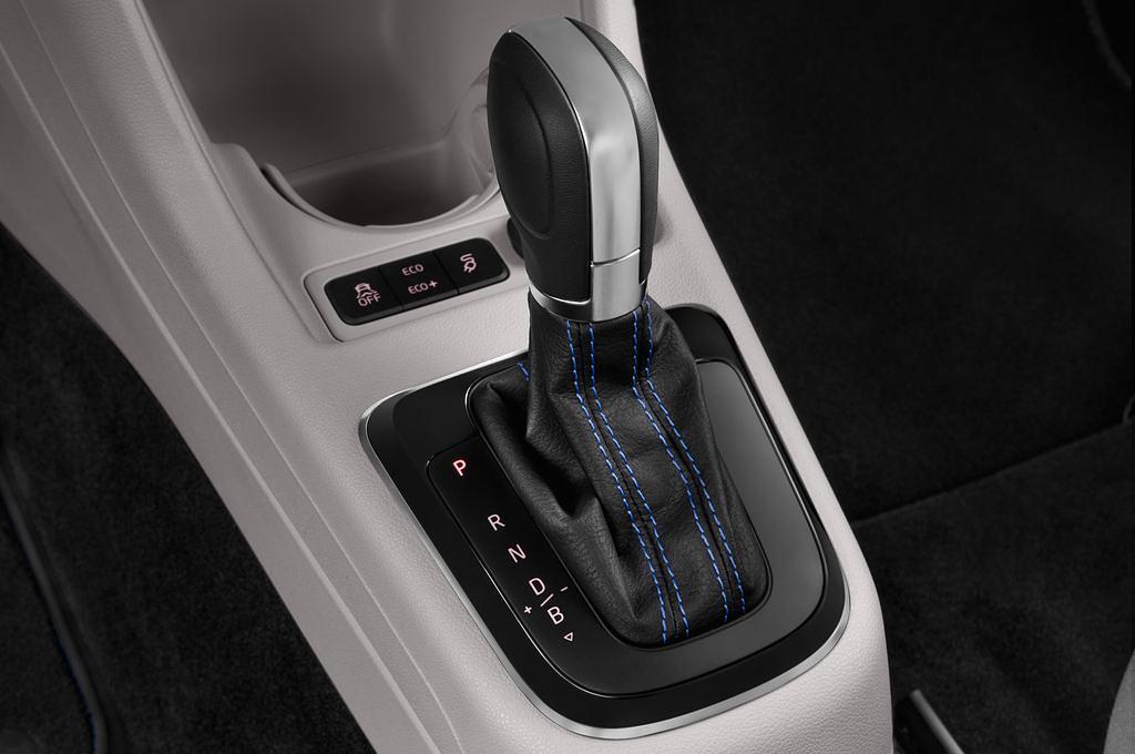 Volkswagen Up! (Baujahr 2015) E-Up! 5 Türen Schalthebel