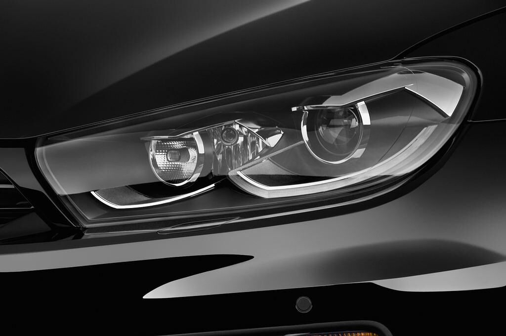 Volkswagen Scirocco (Baujahr 2015) R 3 Türen Scheinwerfer
