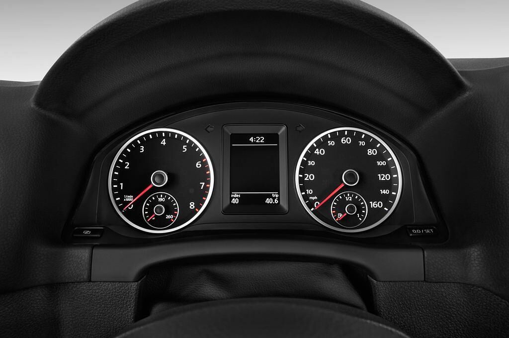 Volkswagen Tiguan (Baujahr 2012) Track & Field 5 Türen Tacho und Fahrerinstrumente