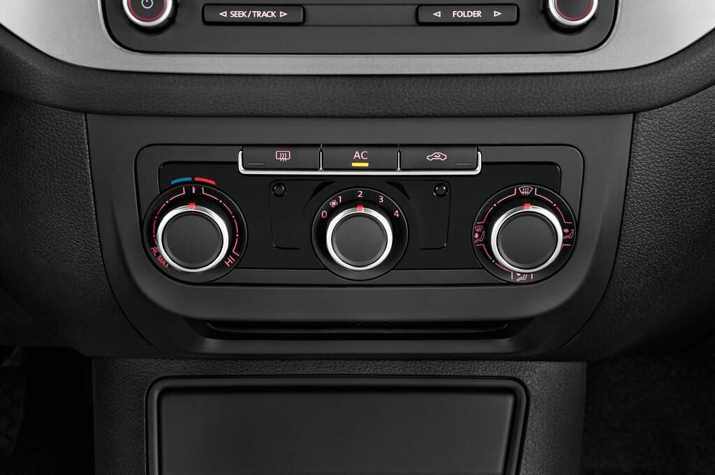 Volkswagen Tiguan (Baujahr 2012) Track & Field 5 Türen Temperatur und Klimaanlage