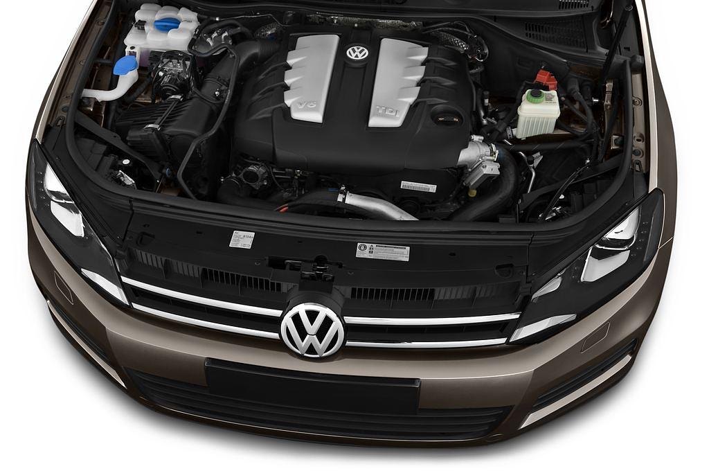 Volkswagen Touareg (Baujahr 2011) V6 TDI BlueMotion Technology 5 Türen Motor