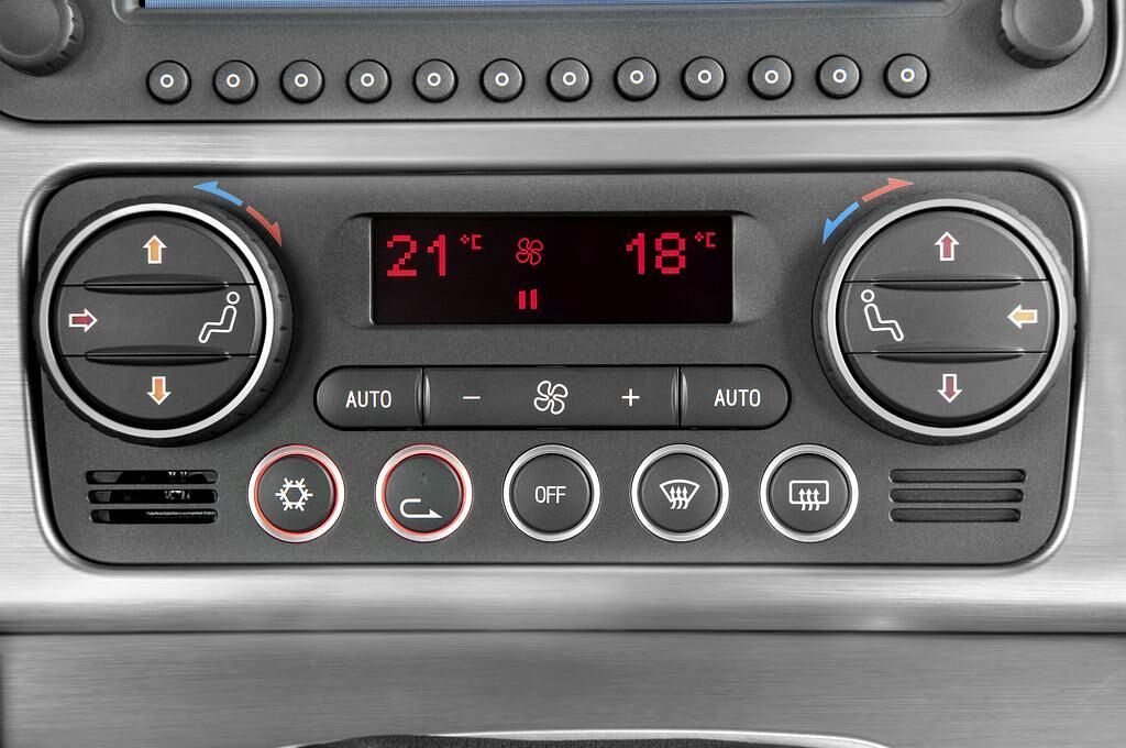 Alfa Romeo 159 (Baujahr 2011) - 4 Türen Temperatur und Klimaanlage