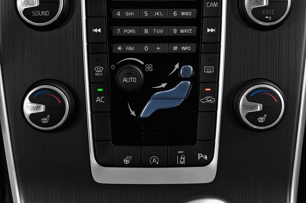 Volvo S60 (Baujahr 2014) Summum 4 Türen Temperatur und Klimaanlage