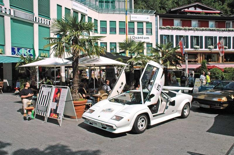 Der Lamborghini Countach LP 400 S ist ein echter Blickfang.