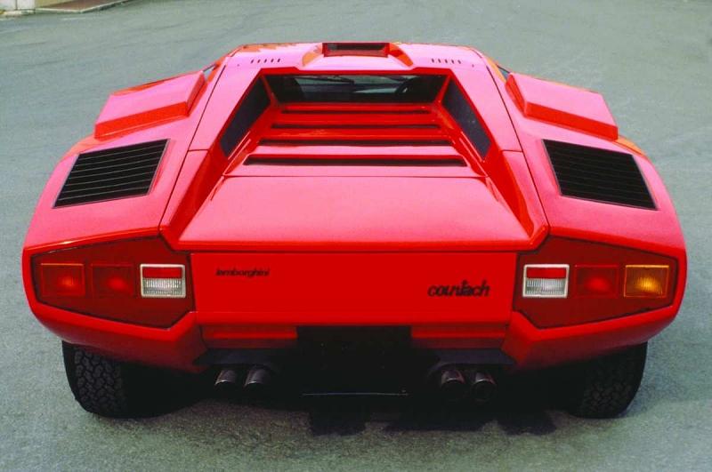 Der Lamborghini Countach LP 400 von hinten.