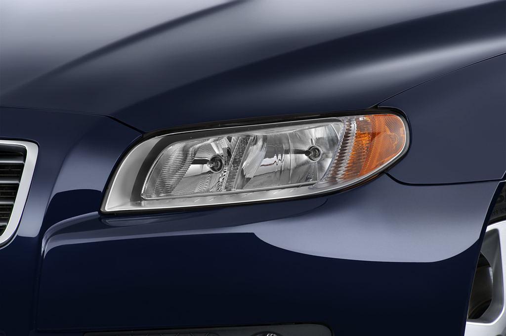Volvo S80 (Baujahr 2011) R-design 4 Türen Scheinwerfer