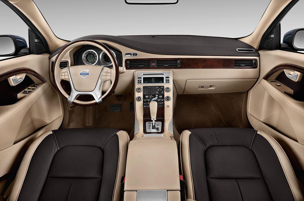 Volvo S80 (Baujahr 2012) Executive 4 Türen Cockpit und Innenraum