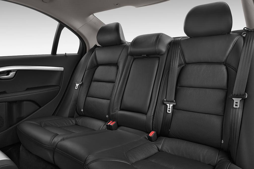 Volvo S80 (Baujahr 2012) Summum 4 Türen Rücksitze