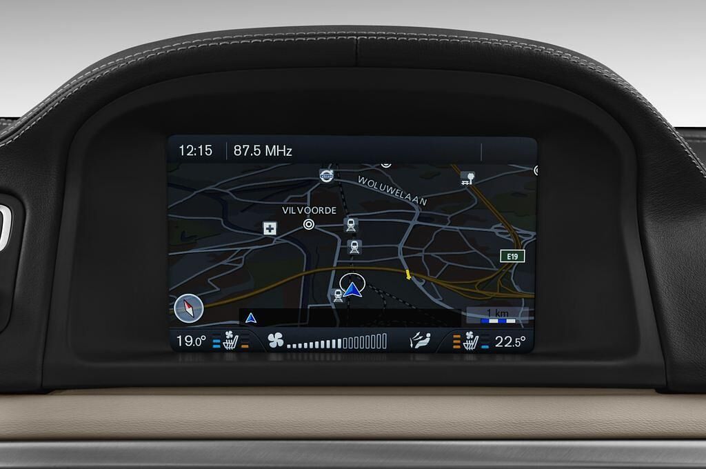 Volvo S80 (Baujahr 2014) Momentum 4 Türen Radio und Infotainmentsystem