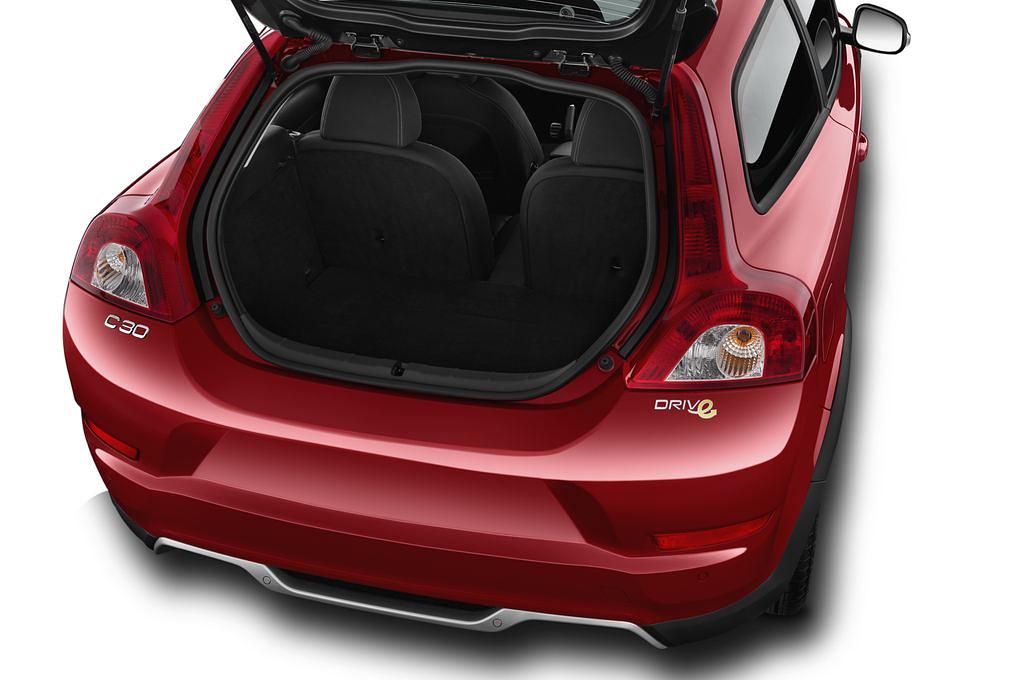 Volvo C30 (Baujahr 2012) R-Design 3 Türen Kofferraum