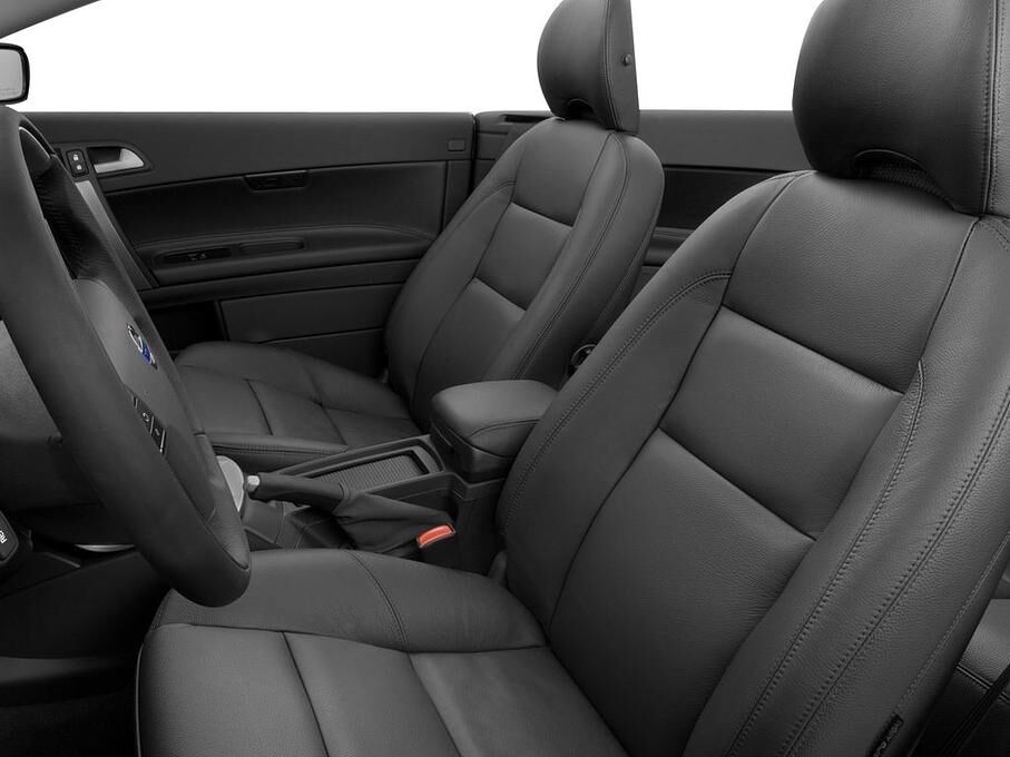 Volvo C70 (Baujahr 2010) - 2 Türen Vordersitze