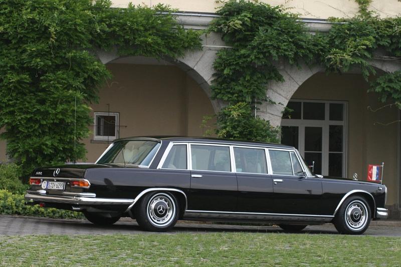 Mercedes 600 Pullman, Baureihe W 100
