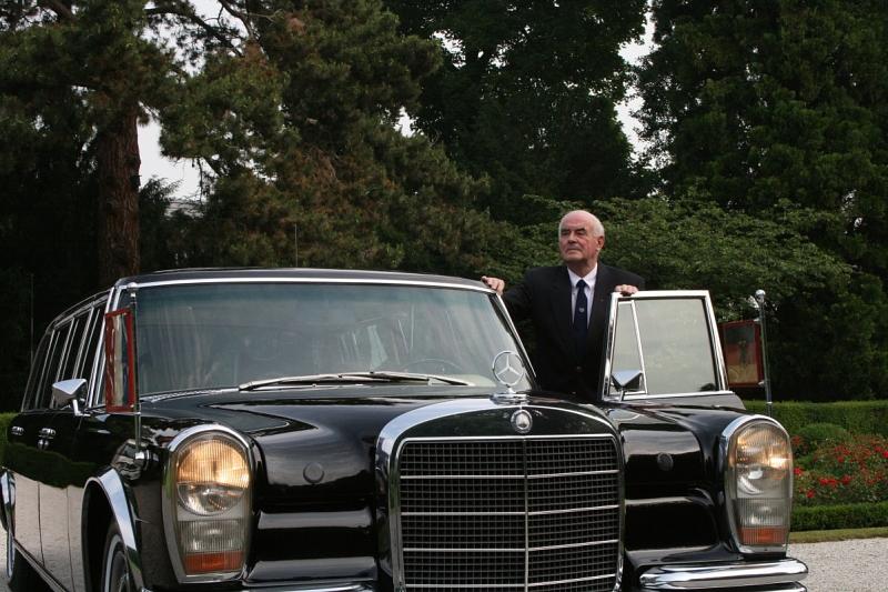 Mercedes 600 Pullman, Baureihe W 100 mit Fahrer Wolfgang Wöstendiek
