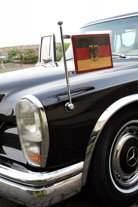 Mercedes 600 Pullman, Baureihe W 100